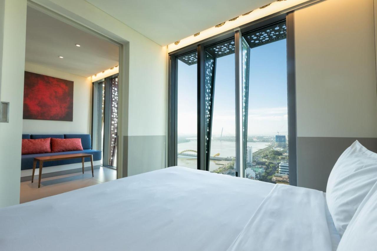 Wink Icon Hotel Danang Riverside - Luxury Suites - 24Hrs Stay & Rooftop Pool Bar Eksteriør billede
