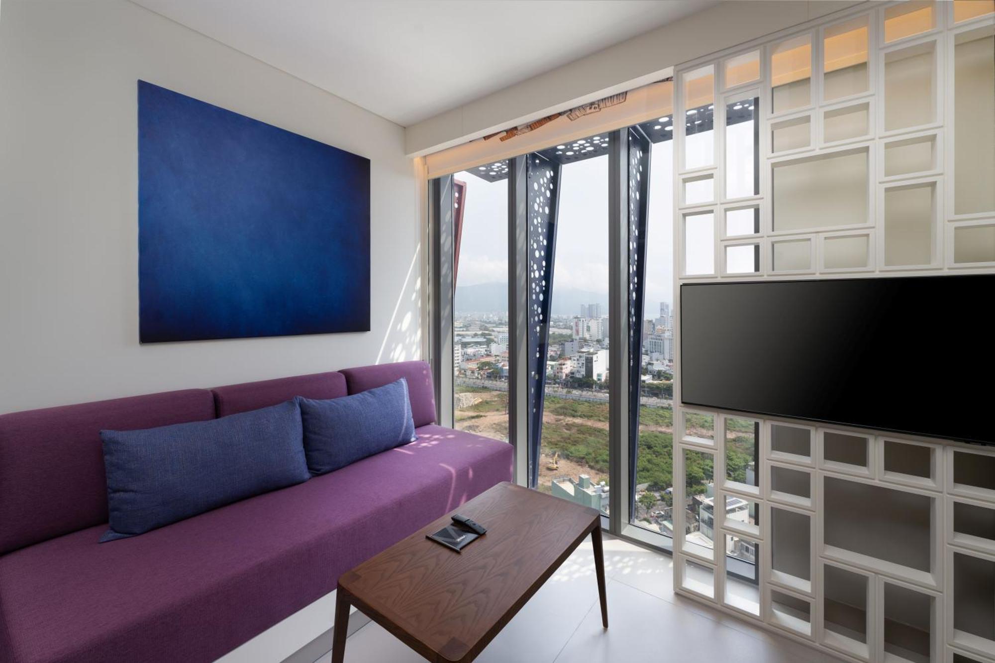 Wink Icon Hotel Danang Riverside - Luxury Suites - 24Hrs Stay & Rooftop Pool Bar Eksteriør billede
