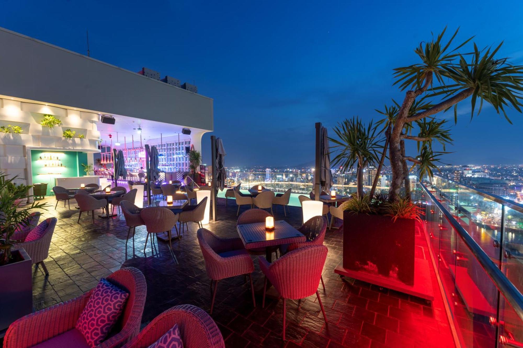 Wink Icon Hotel Danang Riverside - Luxury Suites - 24Hrs Stay & Rooftop Pool Bar Eksteriør billede